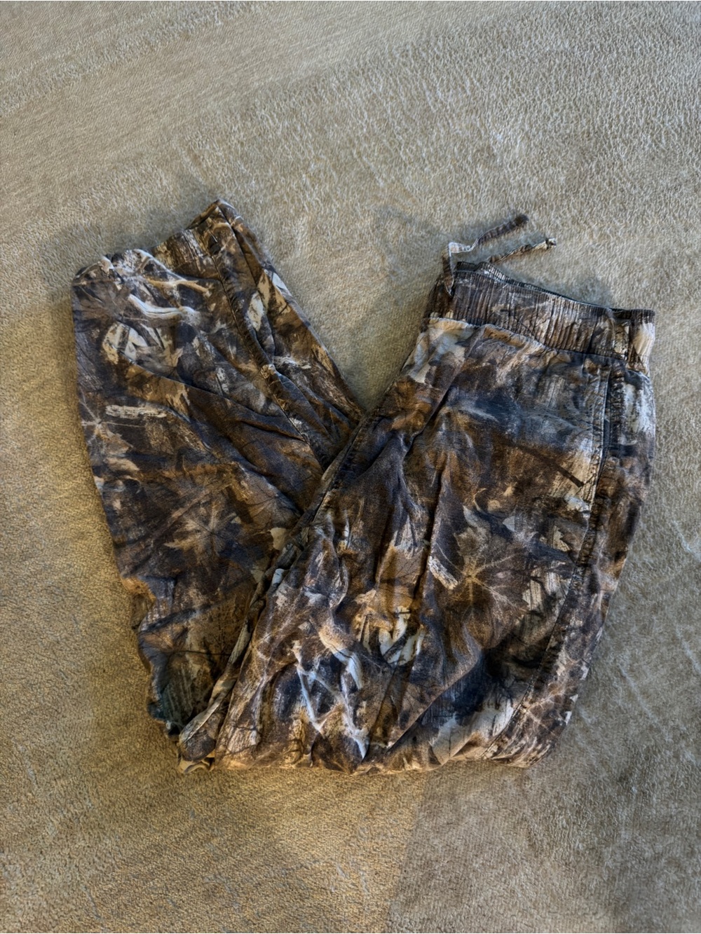 Hollister Men's Brown Multi Camo Drawstring Joggers